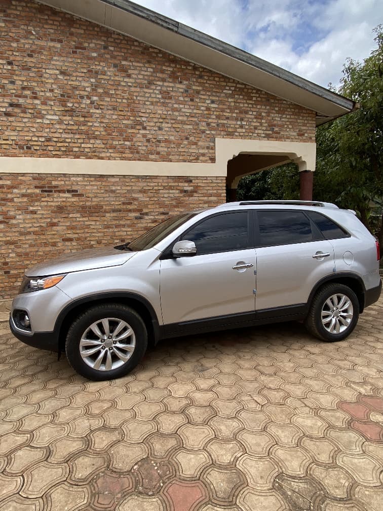 Kia SORENTO 2011