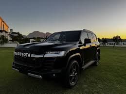 Toyota v8 2026